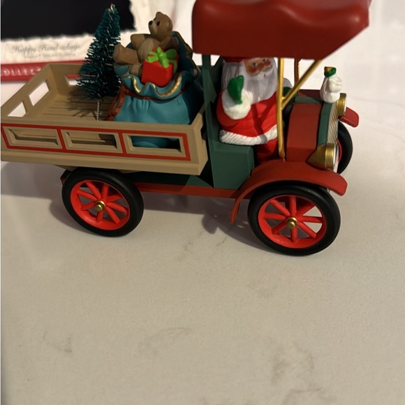 1993 Happy Haul-idays Hallmark Ornament Series Here Comes Santa #15 - Picture 5 of 8